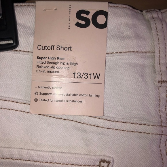 NWT So White “Super Highrise Cuttoff Shorts” Size 13/31W - Picture 3 of 5